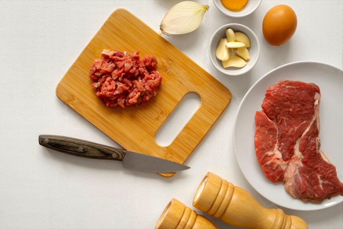 Dieta carnivore - czy mięsna dieta jest zdrowa? Jadłospis