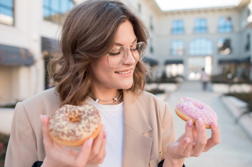 Wysokokaloryczne produkty - pączki, donuty